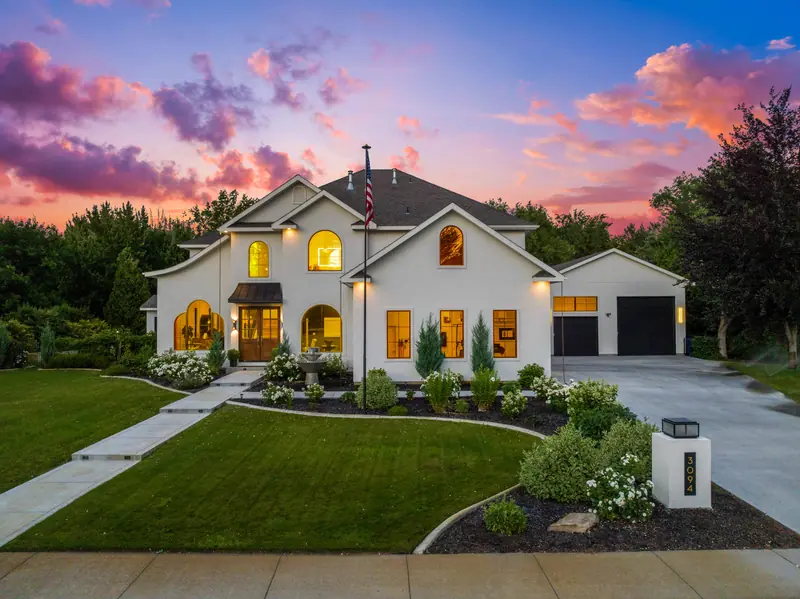 3094 S. Stonington Ave